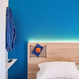 https://hotelf1-toulon-est-la-valette.fr-provencehotel.com